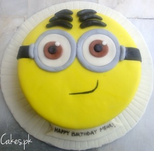 Minion Face Cake - Cakes.pk